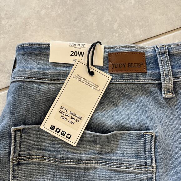 Judy Blue Women’s Mid Rise Wide Leg Jeans Stretch Denim Sz 20W Plus 34” In NWT - Picture 2 of 8